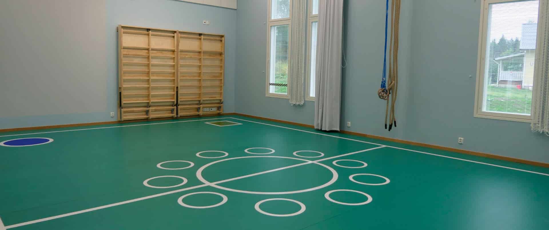 Liikunta- ja monitoimitilarakentaminen, Rakennustoimisto K. Tervo -konserni.